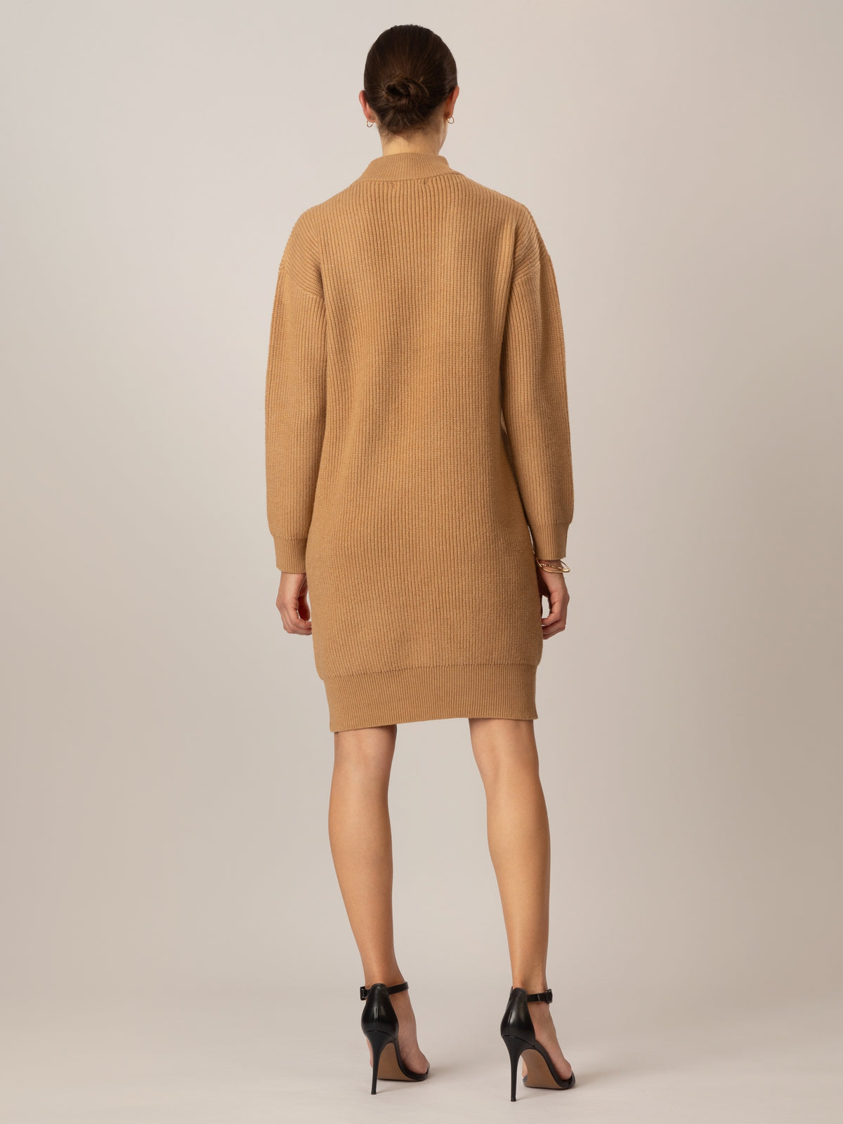 APART Oversized Strickkleid in Halbpatent gestrickt, aus einer soften Viskose- Mischung mi | cognac