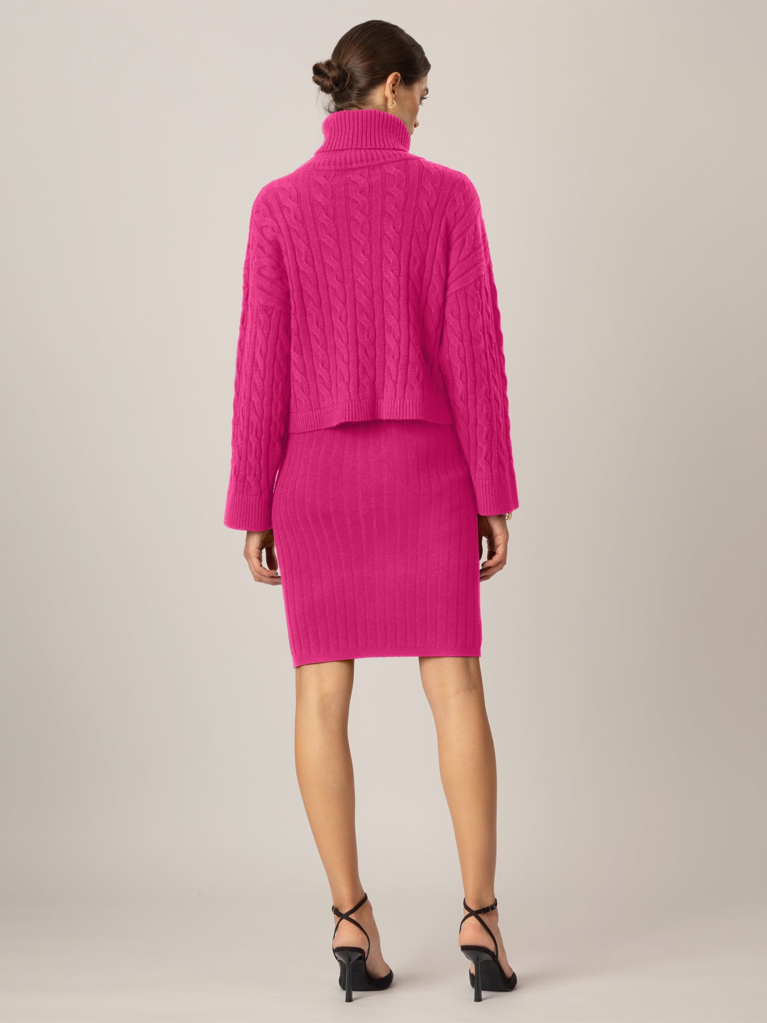 APART Strick- Set aus einem ärmllosen Kleid und einem Pullover | pink