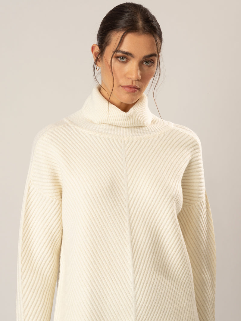 APART Pullover aus einer soften Viskose- Mischung mit Kaschmir | creme