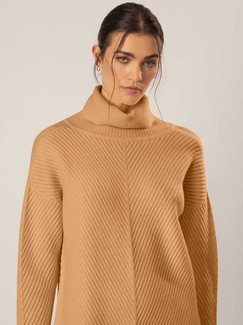 APART Pullover aus einer soften Viskose- Mischung mit Kaschmir | cognac