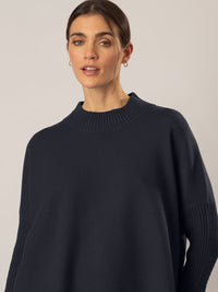 APART Oversized Pullover in Milano- Knit aus einer soften Viskose- Mischung mit Kaschmir | nachtblau