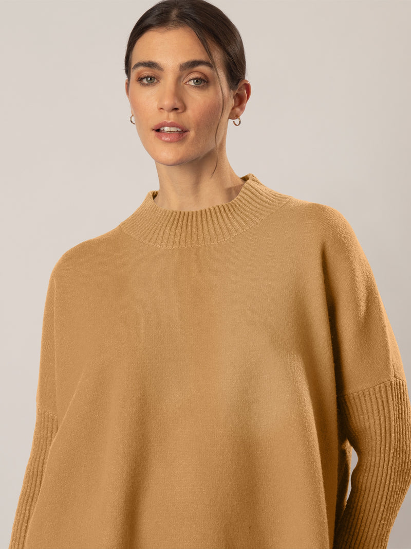 APART Oversized Pullover in Milano- Knit aus einer soften Viskose- Mischung mit Kaschmir | cognac