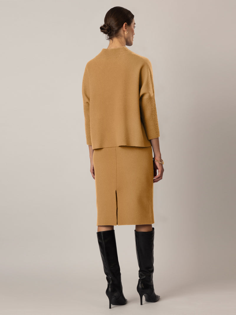 APART Oversized Pullover in Milano- Knit aus einer soften Viskose- Mischung mit Kaschmir | cognac