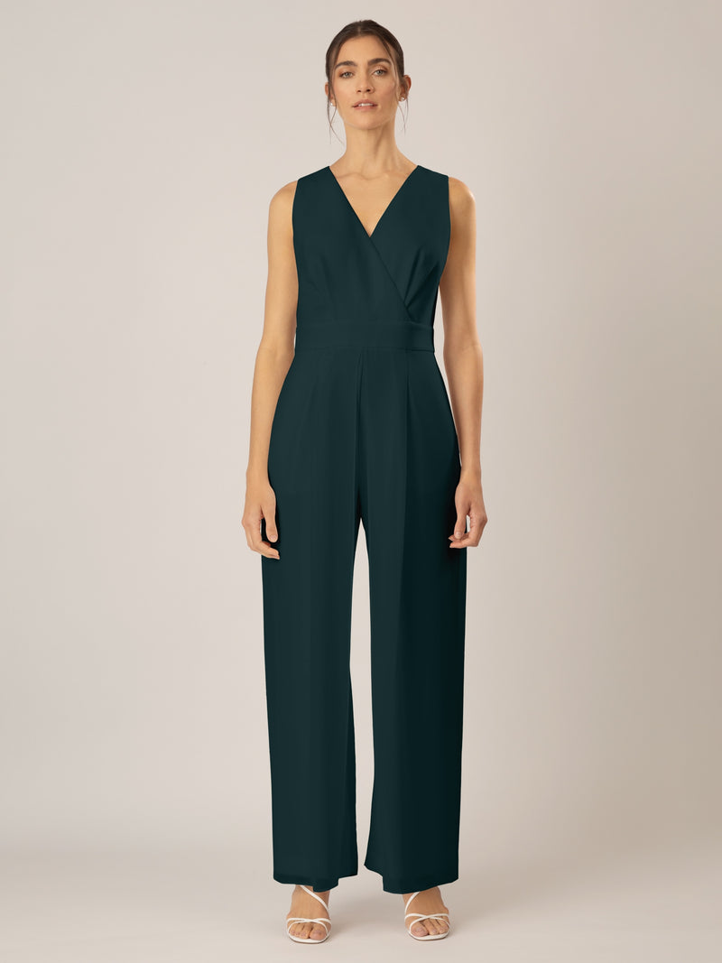 APART Overall im Materialmix aus einer leicht strukturierter Ware und Chiffon | emerald