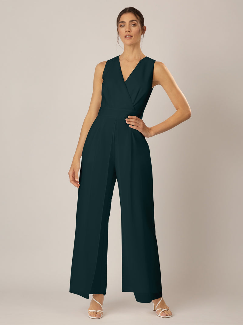 APART Overall im Materialmix aus einer leicht strukturierter Ware und Chiffon | emerald