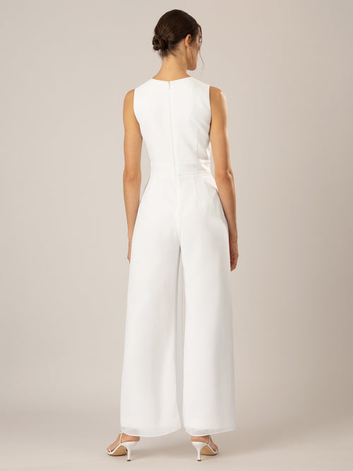 APART Overall im Materialmix aus einer leicht strukturierter Ware und Chiffon | creme image 1