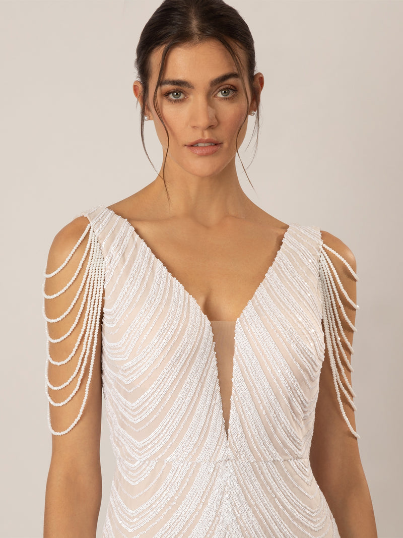 APART langes Hochzeitskleid, allover mit kleinen Pailletten bestickt | creme-nude