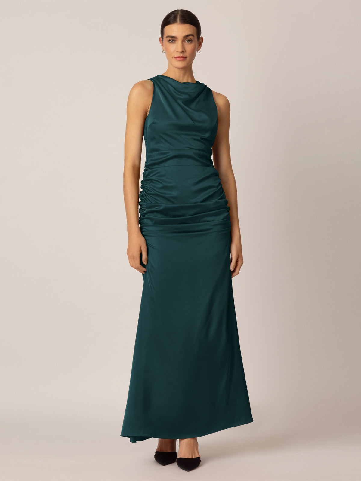 APART Matt schimmerndes Kleid aus Satin in Midi-Länge | emerald