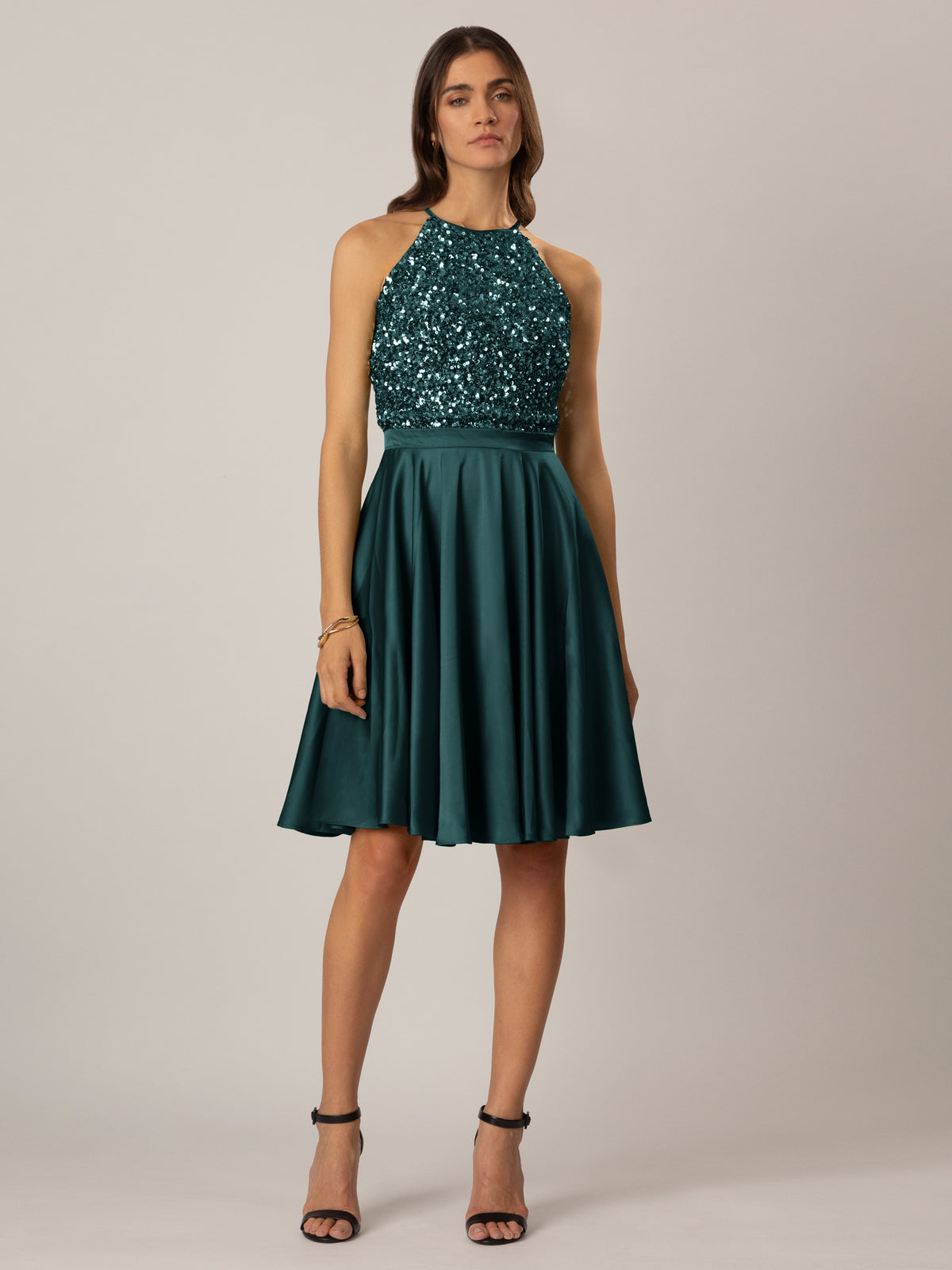 APART Cocktailkleid im Materialmix aus Pailletten besticktem Mesh und mattschimmerndem Sat | emerald