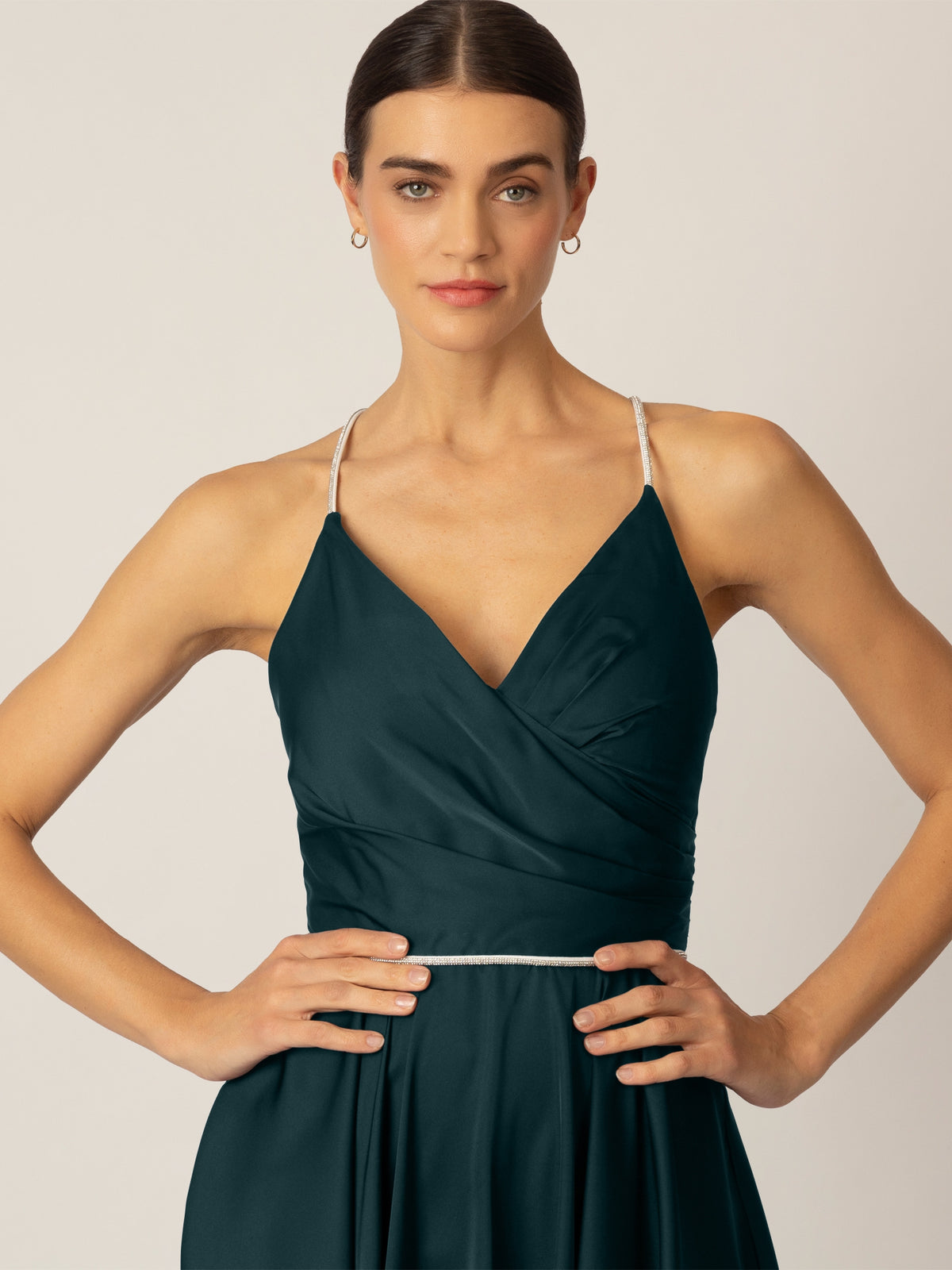 APART Satin-Cocktailkleid mit weit schwingendem Rock | emerald