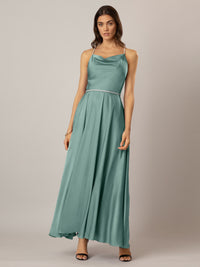 APART Satin-Abendkleid aus mattschimmerndem Satin | jade