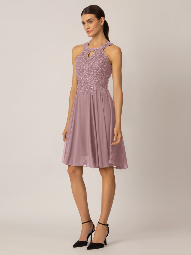 APART Cocktailkleid aus einer Plastischen Spitze und Chiffon | mauve