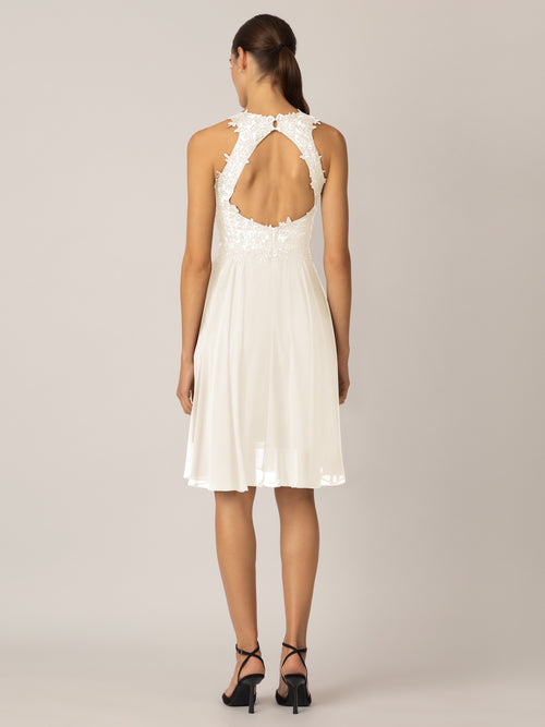 APART Cocktailkleid aus einer Plastischen Spitze und Chiffon | creme image 1