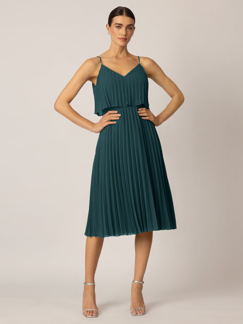 APART Cocktailkleid in 2in1 Optik | emerald image 1