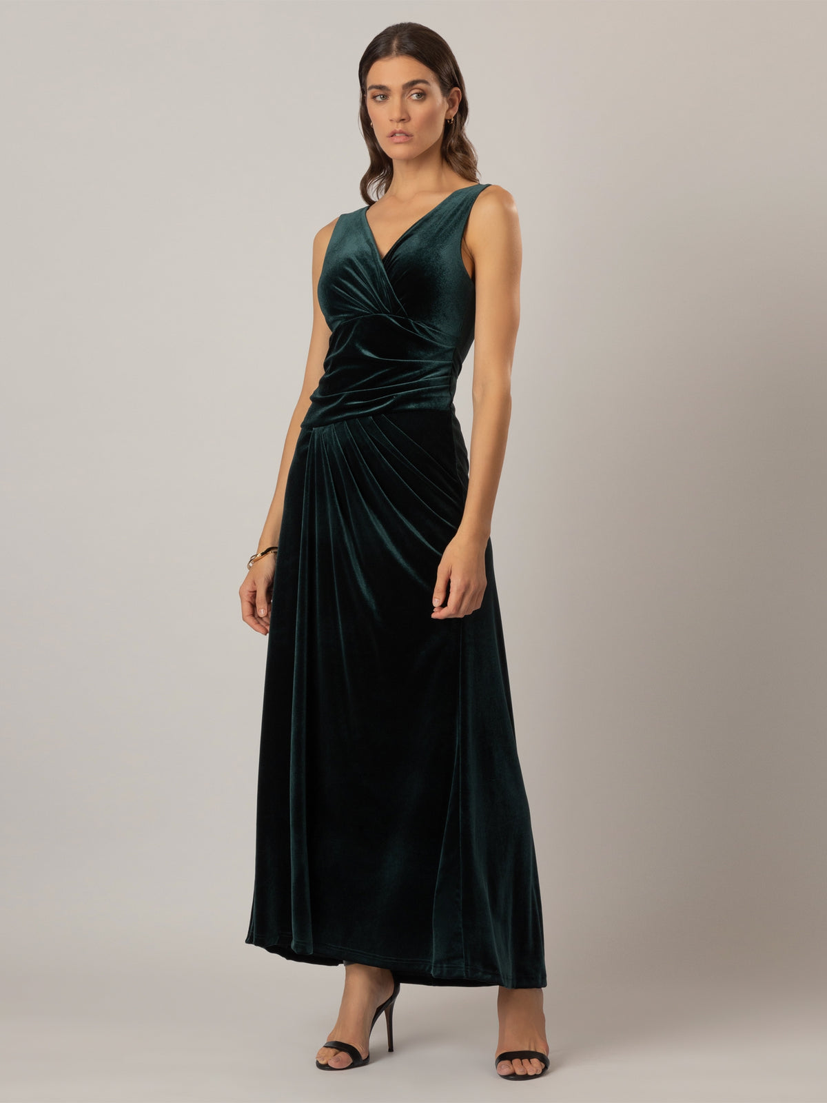 APART langes Samtkleid Sehr figurbetont | emerald