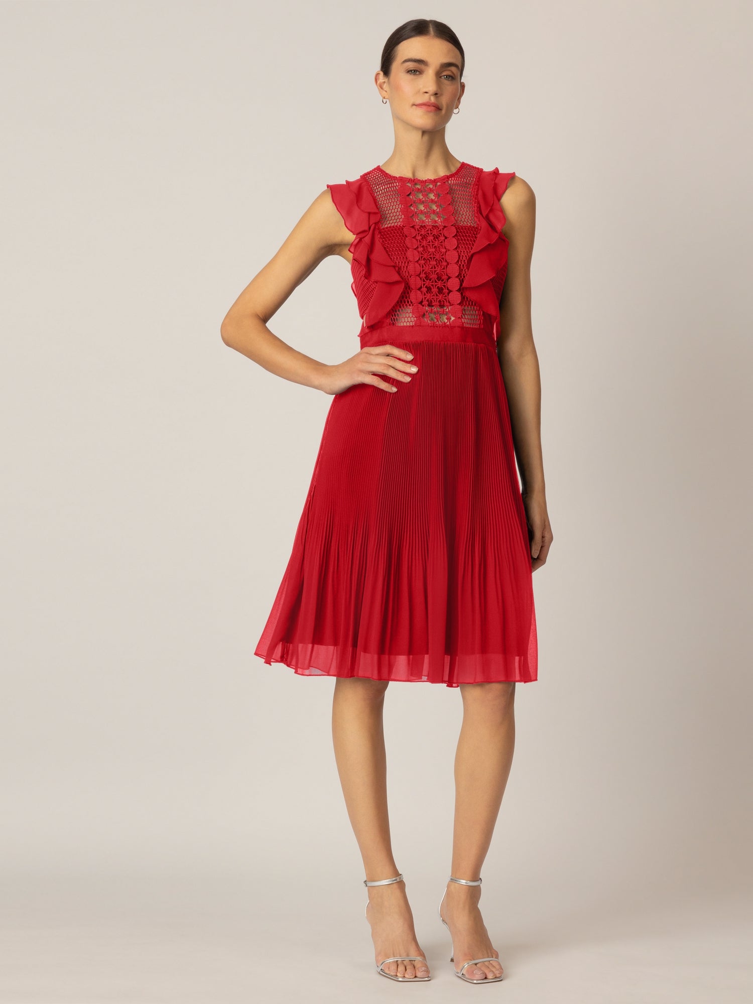 APART Cocktailkleid Kleid aus semitransparentem Georgette und transparenter Netzware | rot