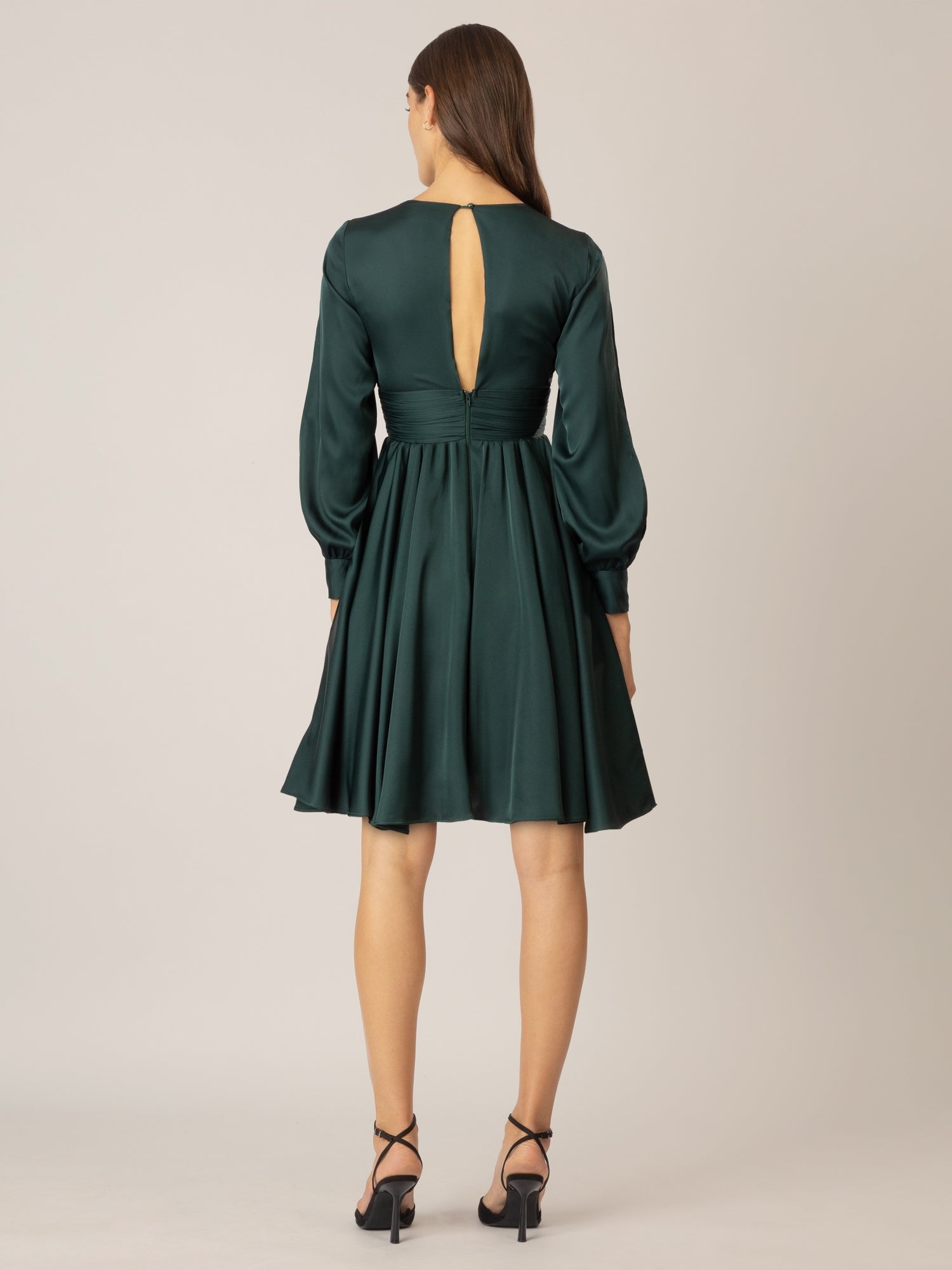 APART Cocktailkleid mit gerafftem Unterbrusteinsatz | emerald