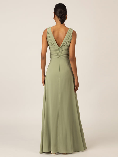 APART Langes Chiffon Kleid mit V-Ausschnitt vorne und Hinten | olive image 1