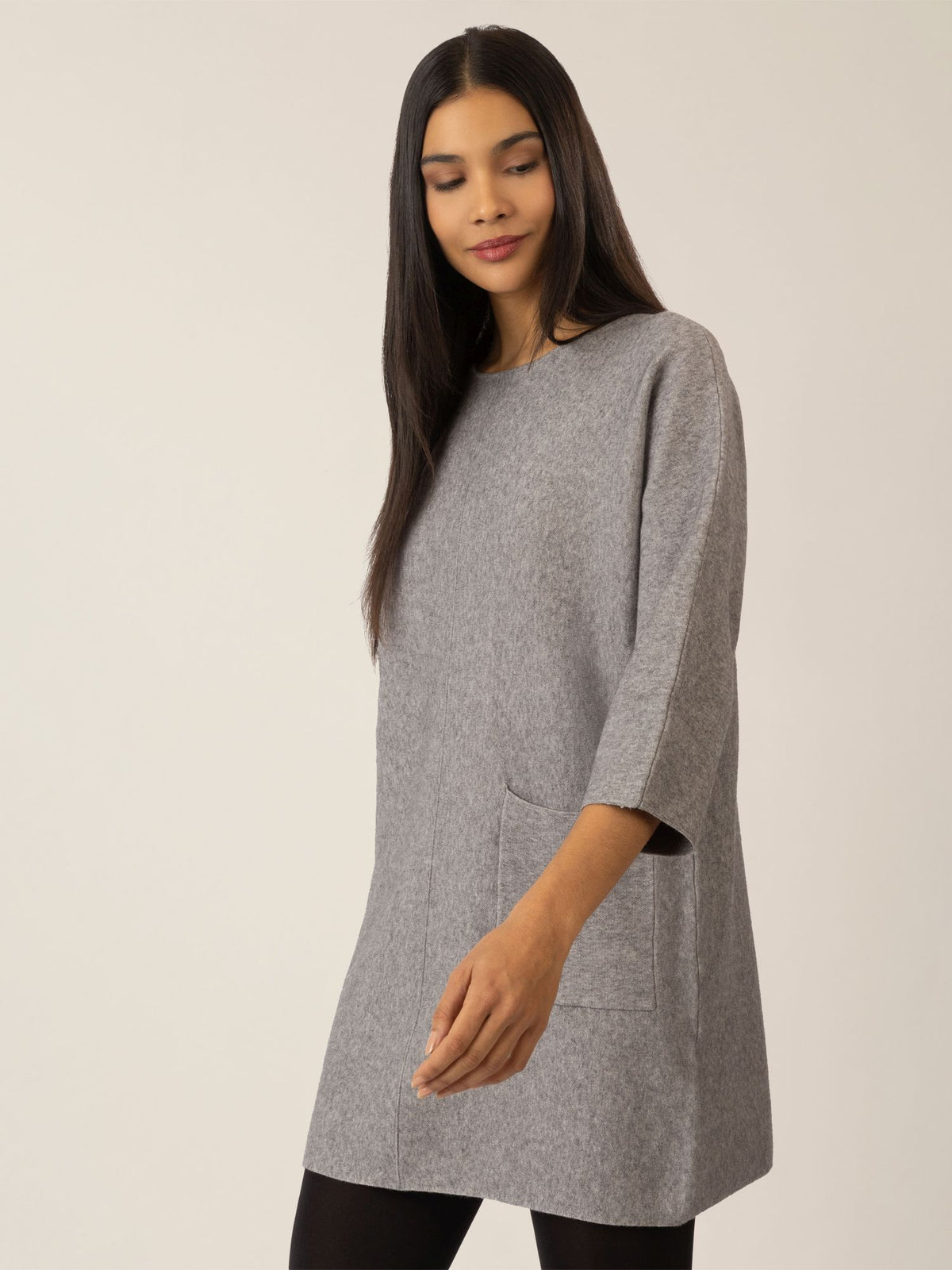 APART minimalistisches Strickkleid mit Tasche | grau