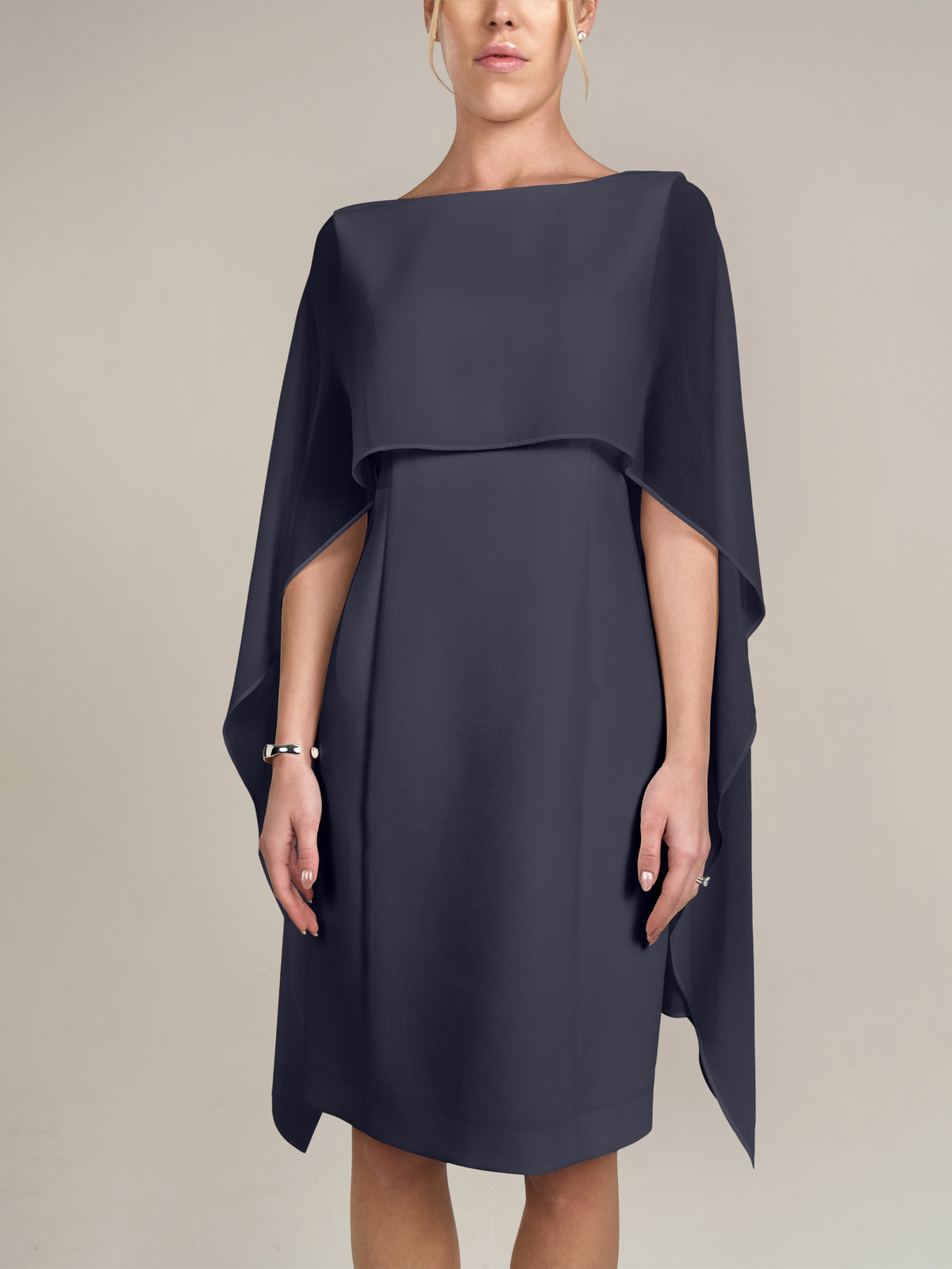 APART Kleid mit Chiffonstola aus einer leicht strukturierten Ware und angearbeitetem Cape | nachtblau