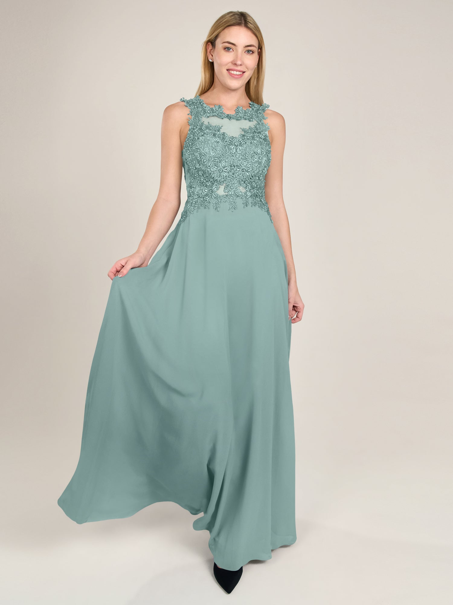 APART Abendkleid im Materialmix aus bestickter Spitze und Chiffon | jade