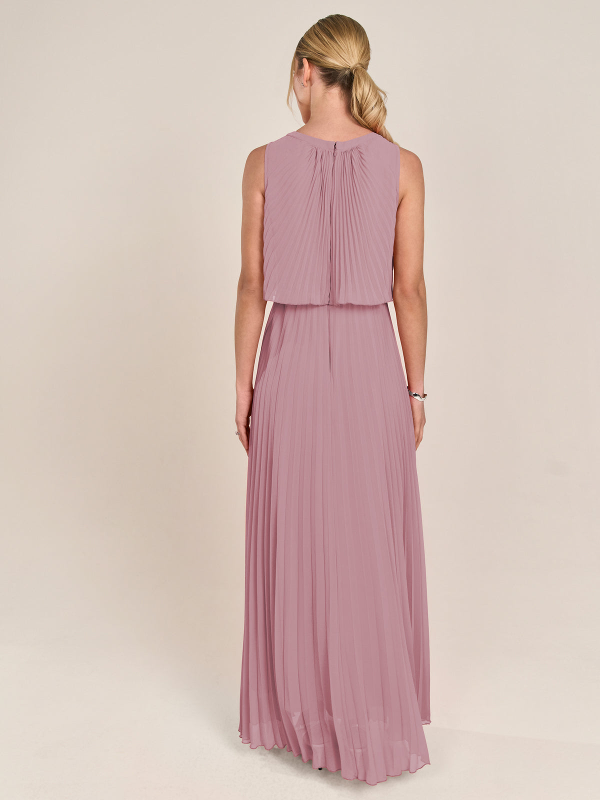 APART Abendkleid mit lose fallendem Sonnenplissee-Part bis zur Taille | mauve