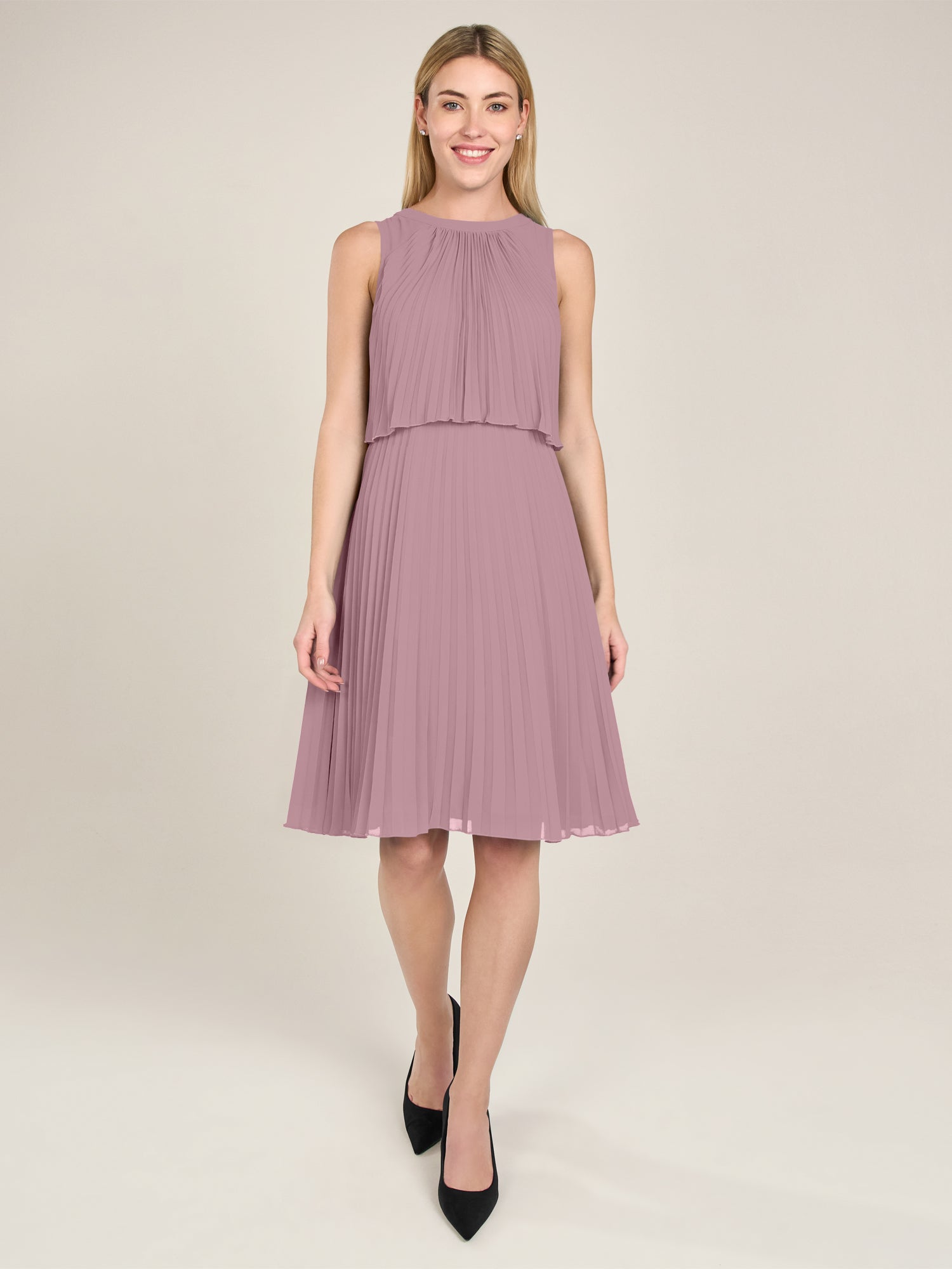 APART Cocktailkleid mit rundem Ausschnitt und schmalem , sichtbaren Halsring | mauve