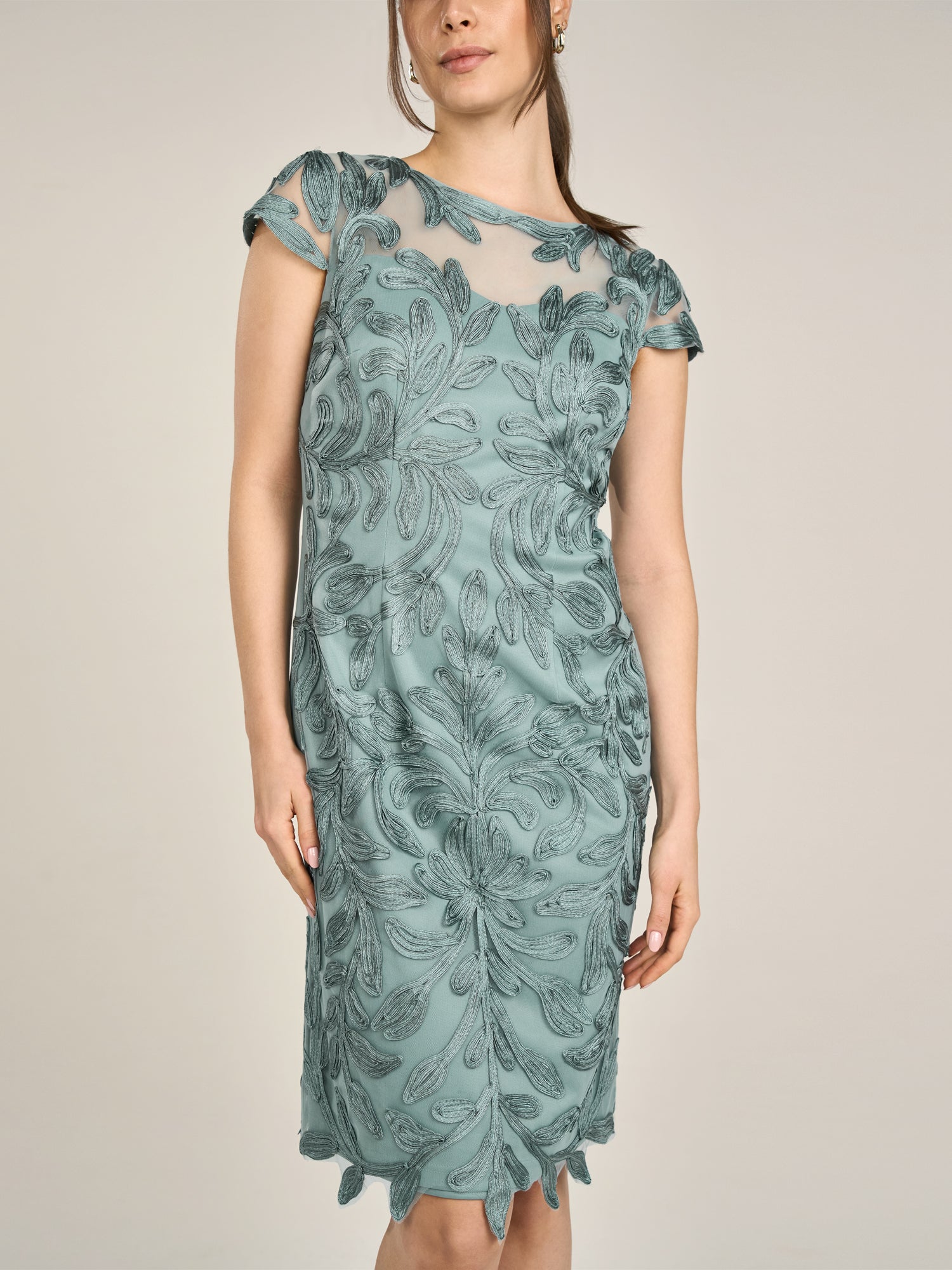 APART Cocktailkleid, aufwendig bestricktes Meshkleid | jade