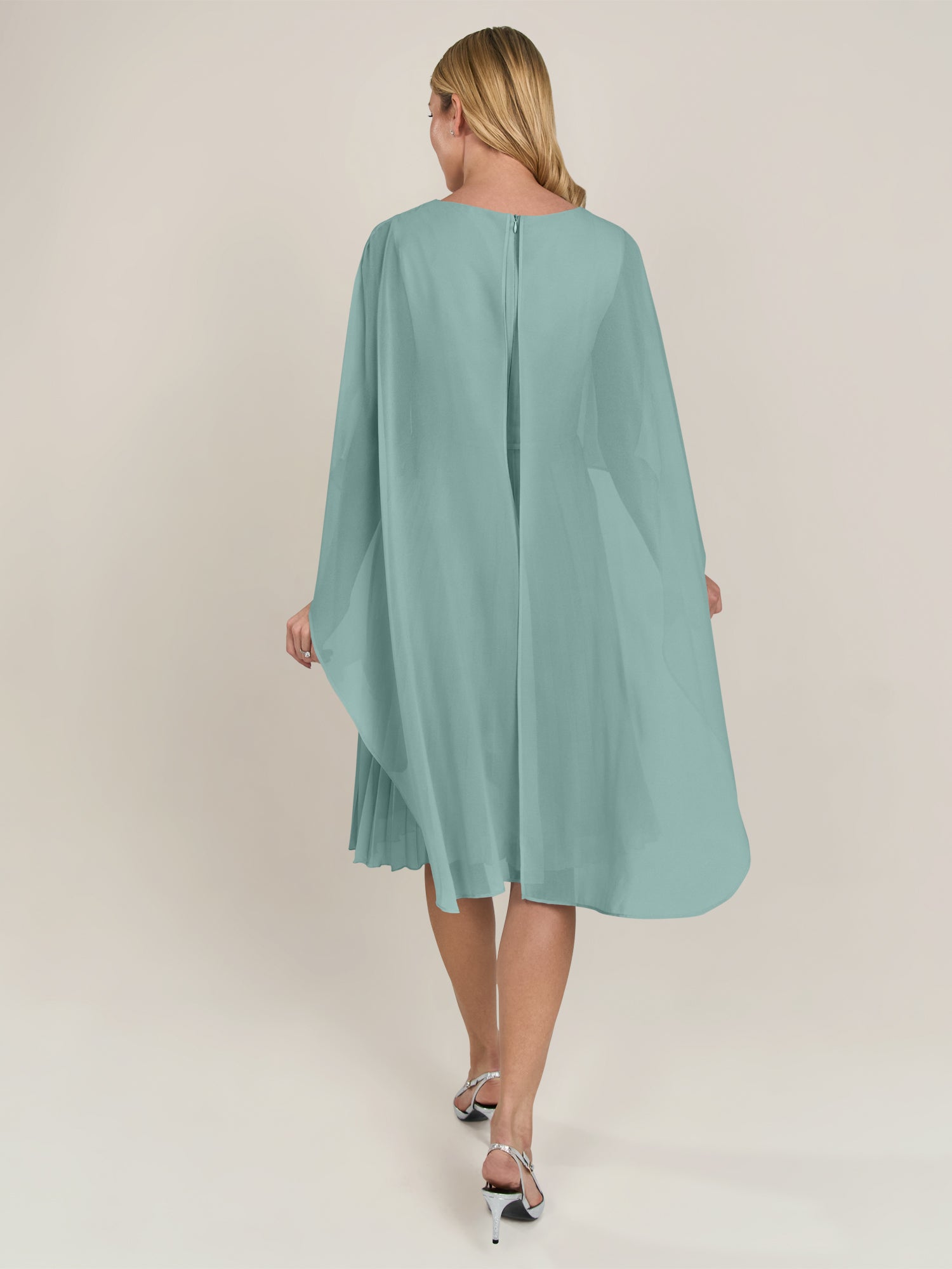 APART Cocktailkleid mit Chiffoncape und Plisseerock | jade