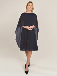 APART Cocktailkleid mit Chiffoncape und Plisseerock | nachtblau