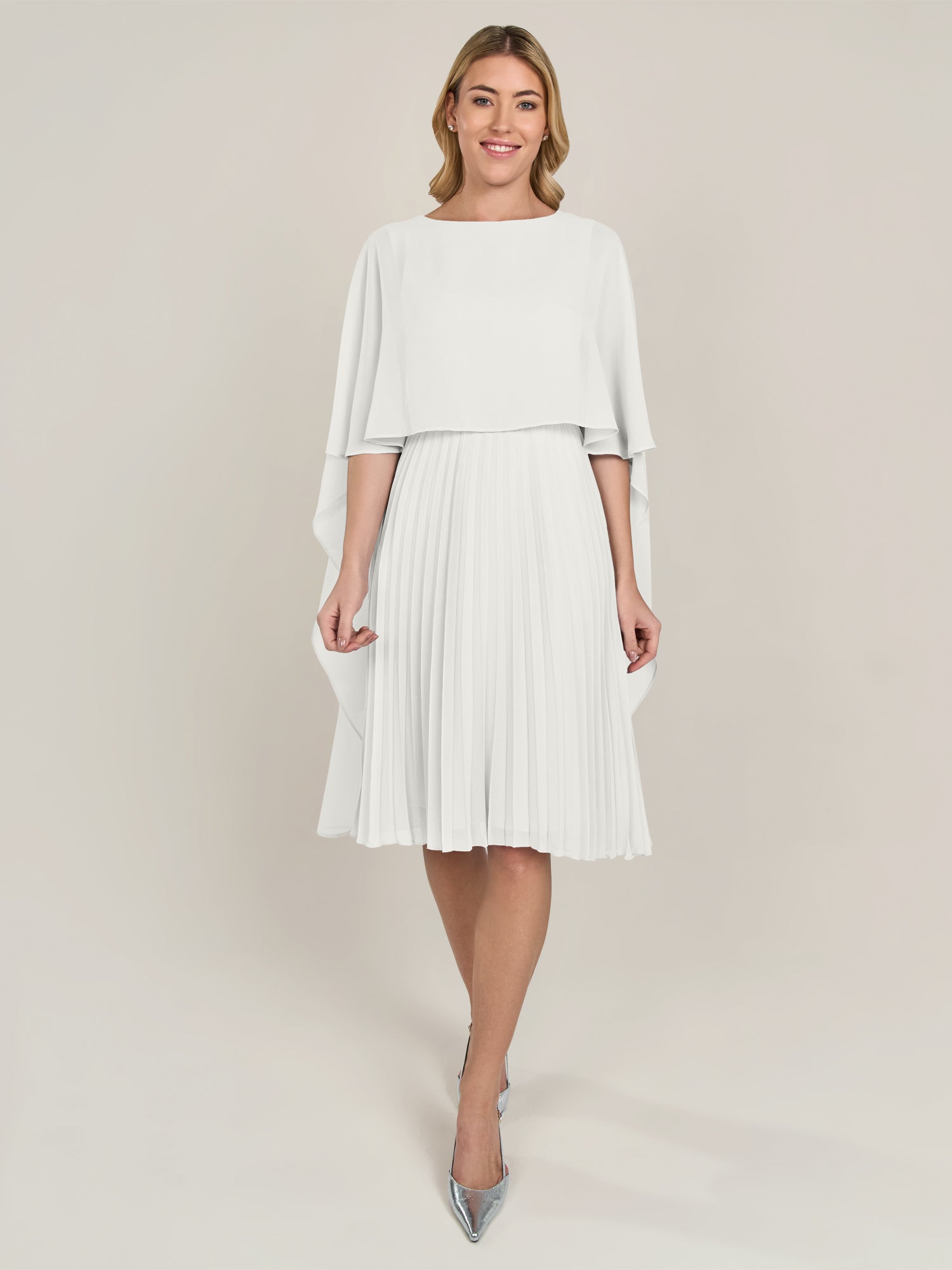 APART Cocktailkleid mit Chiffoncape und Plisseerock | creme