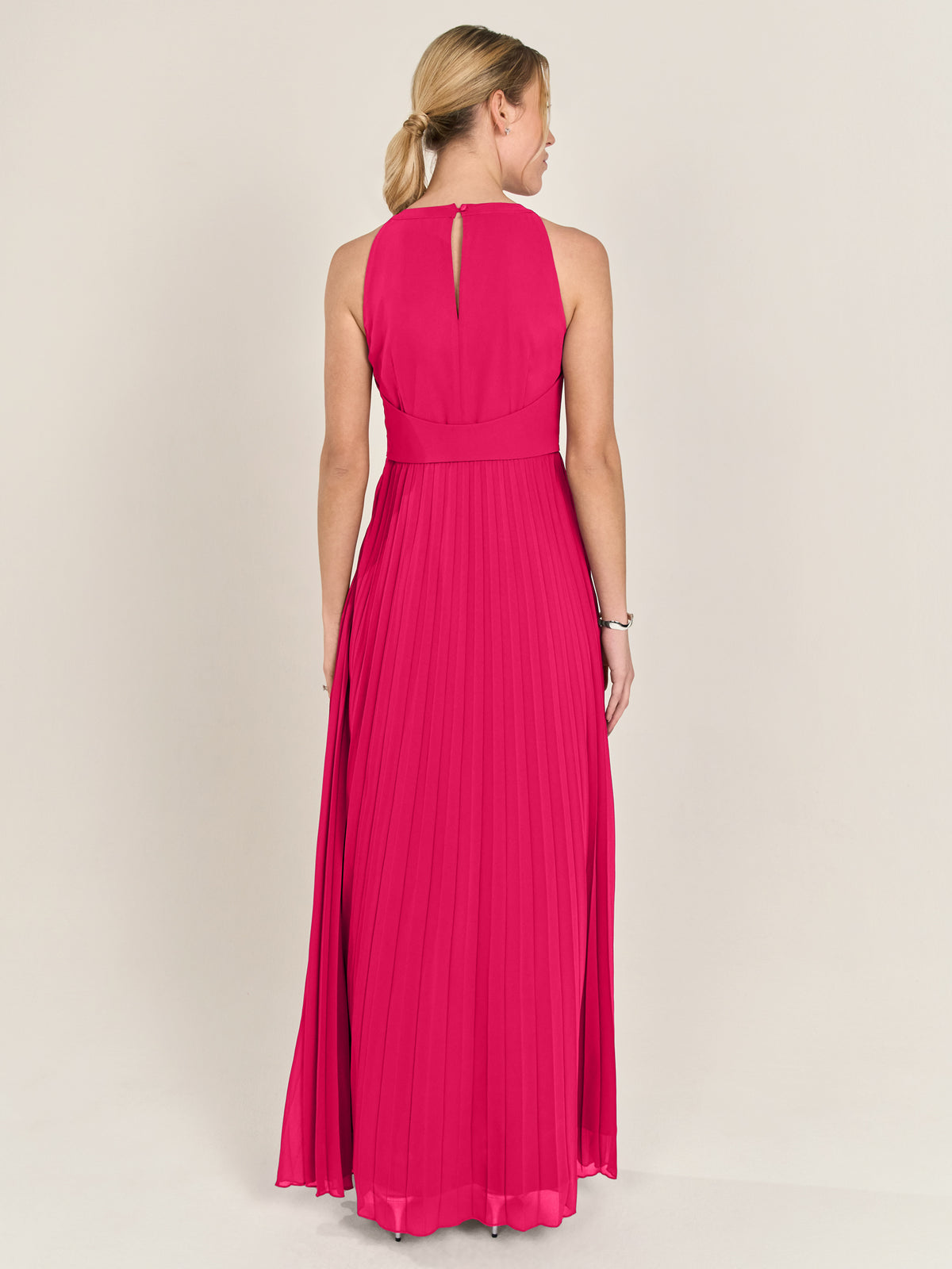 APART Chiffonkleid aus leicht körnigem, plissiertem Chiffon | pink