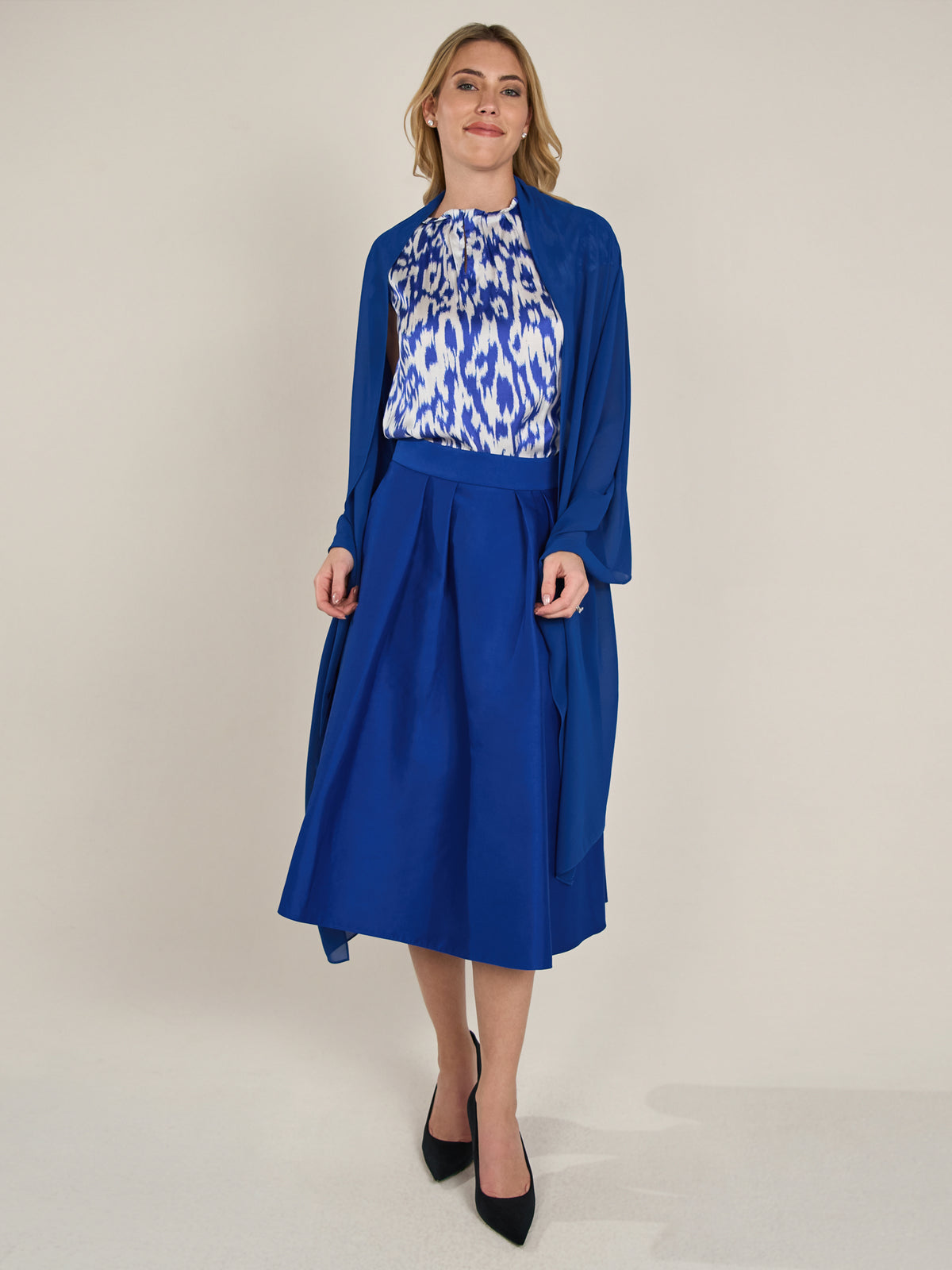 APART langes und breites Chiffontuch | royalblau